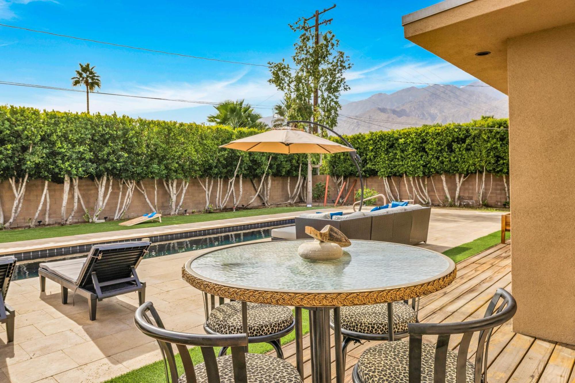 Mid-Century Elegance & Fun In Tahquitz River Estates 棕榈泉 外观 照片
